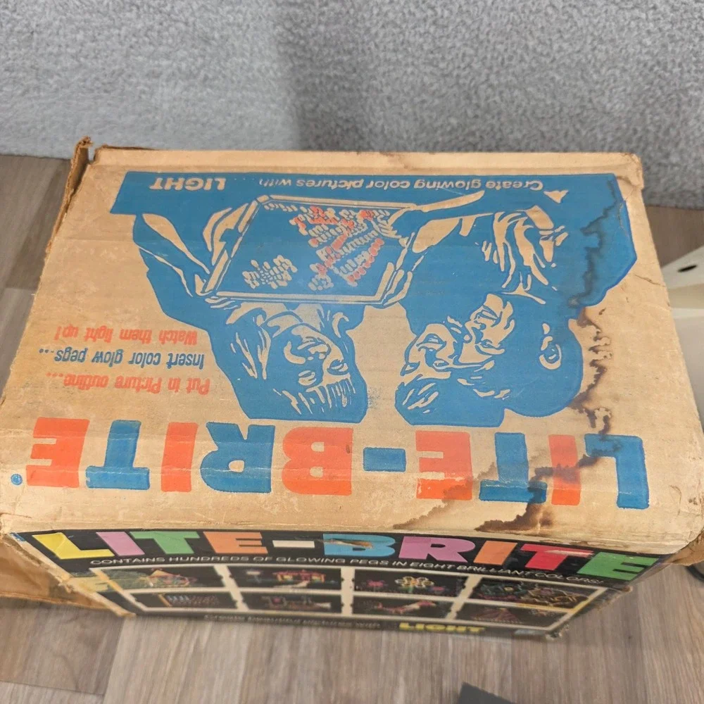 Vintage 1978 Hasbro Lite-Brite Light Box Toy Model 5455 with Pegs and Sheets